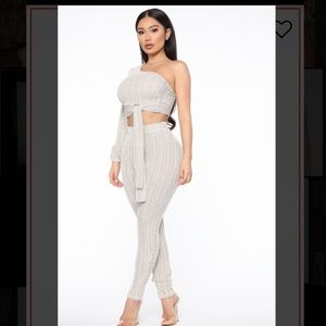 Fashion Nova NWT Set size Small